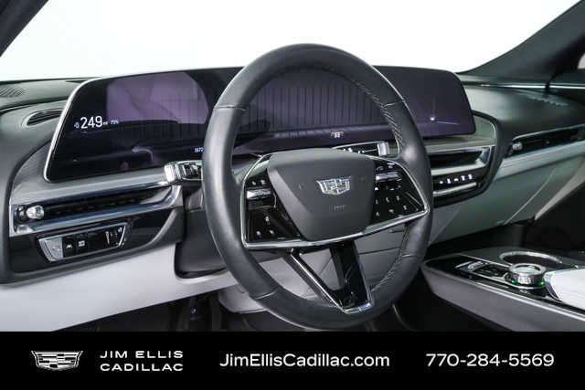 Certified 2024 Cadillac Lyriq Luxury image 4
