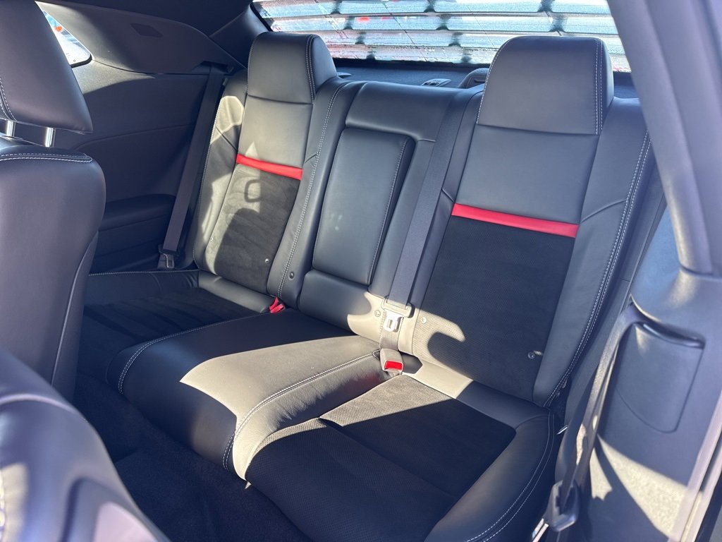 Used 2014 Dodge Challenger SRT8 image 21