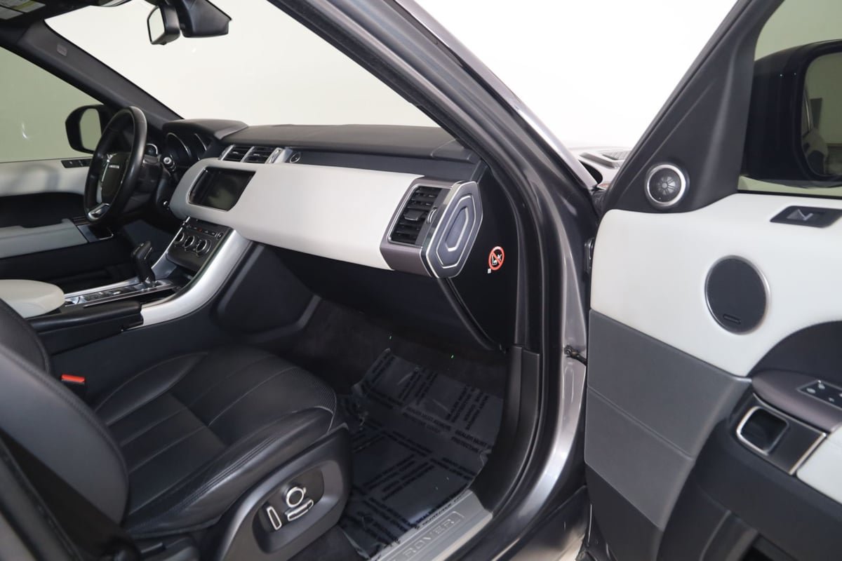 Used 2016 Land Rover Range Rover Sport HSE AWD/4WD image 45