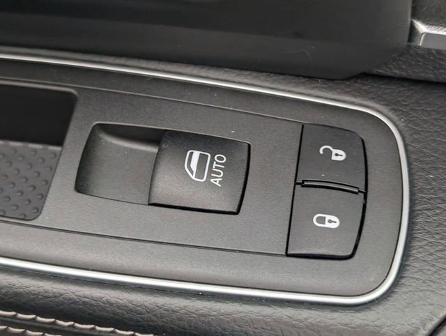 Certified 2022 RAM 2500 Laramie image 36