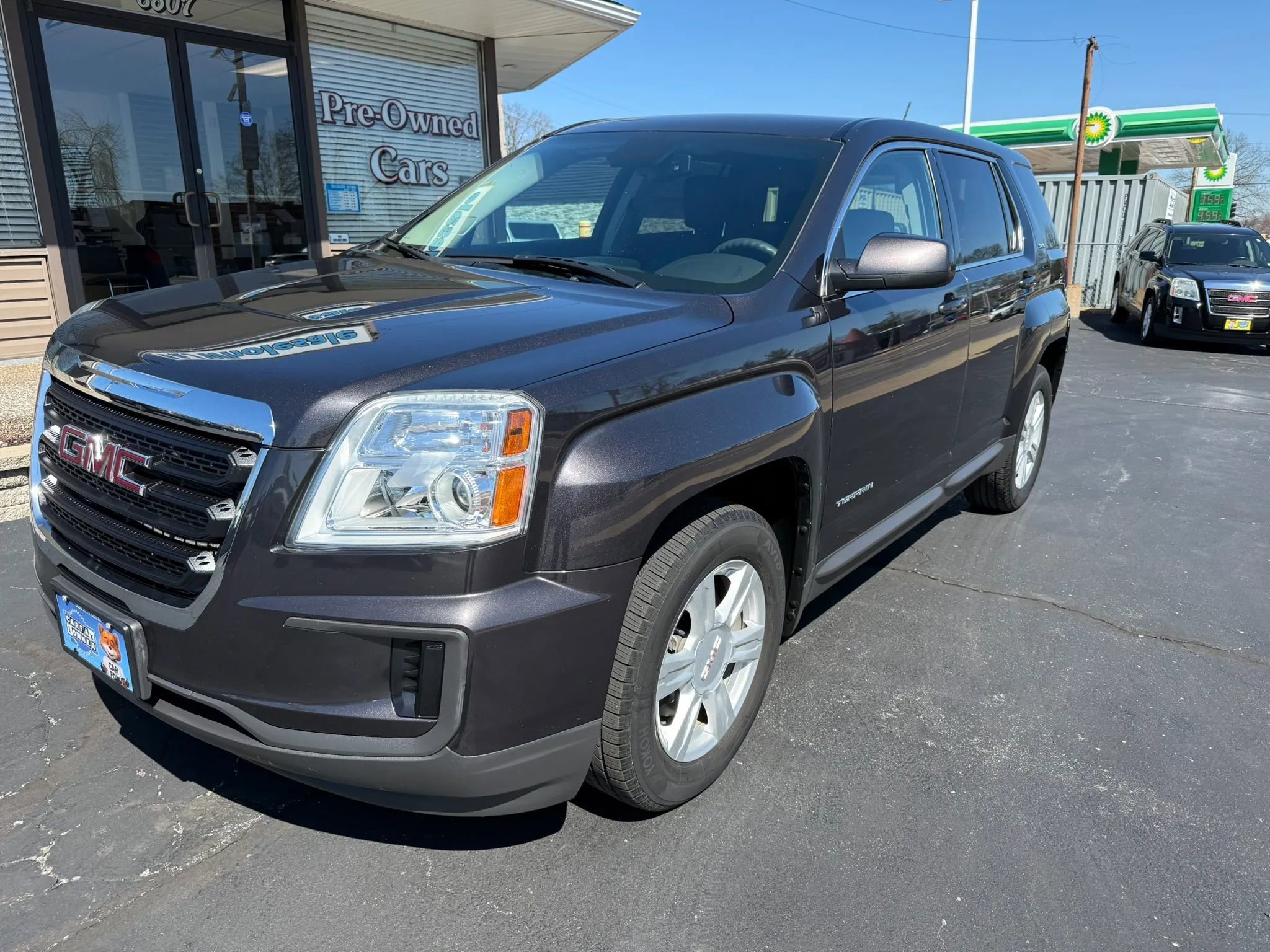 Used 2016 GMC Terrain SLE image 3