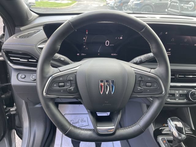 Used 2025 Buick Envista Sport Touring w/ Convenience I Package FWD image 14