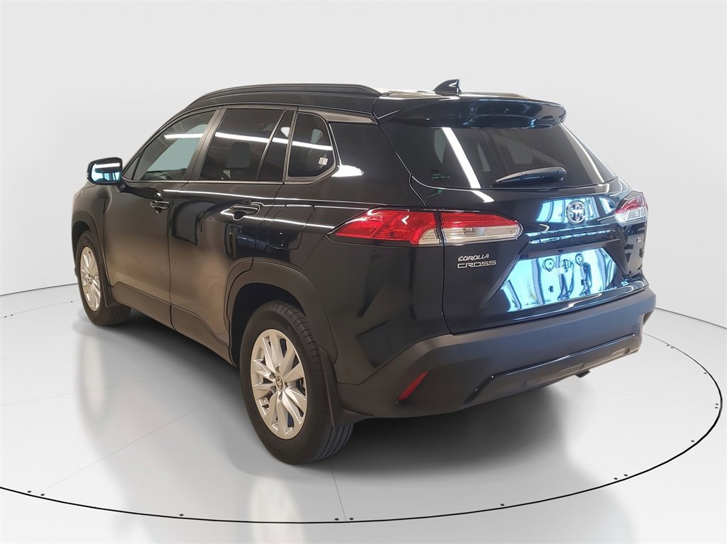 Used 2024 Toyota Corolla Cross LE image 5