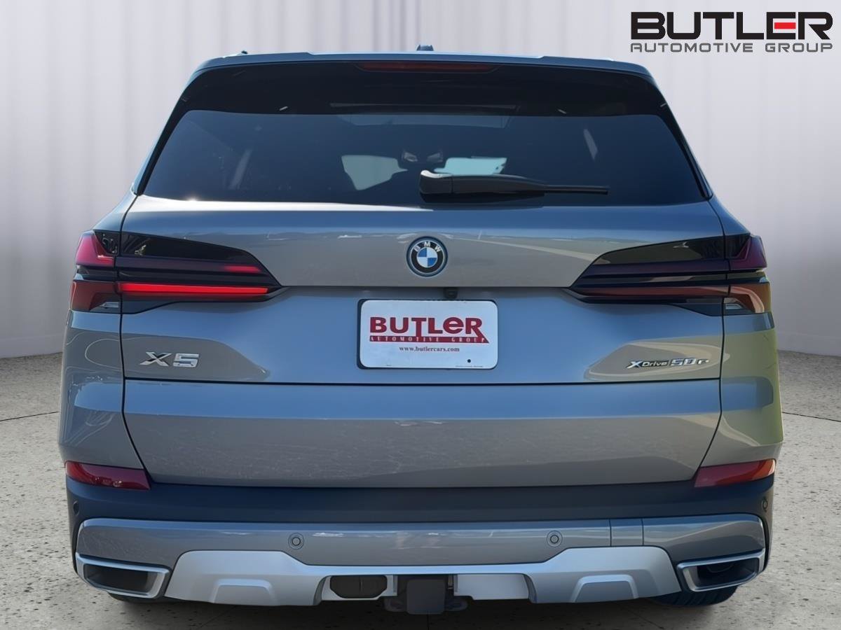 Used 2024 BMW X5 xDrive50e w/ Premium Package AWD/4WD image 5