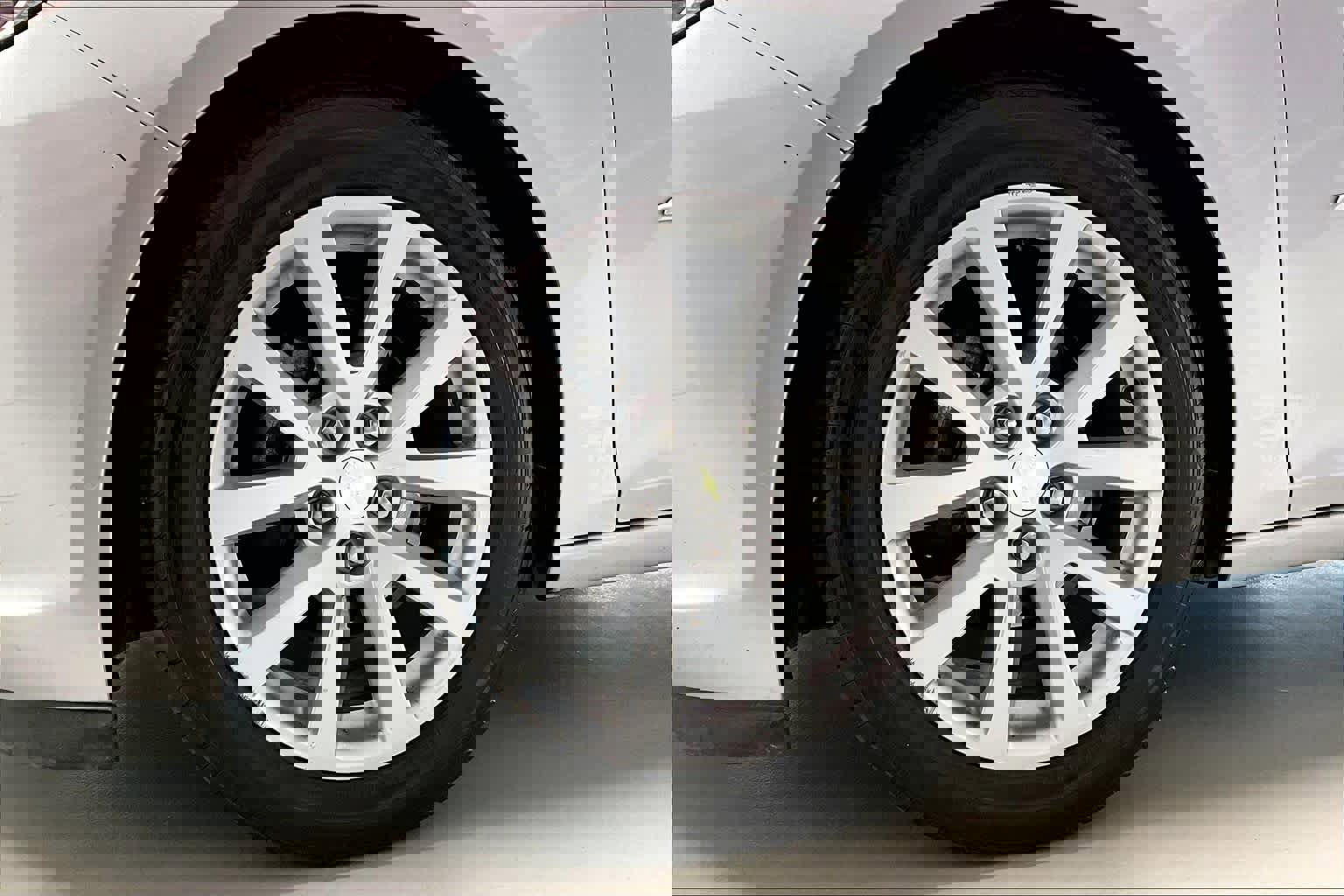 Used 2015 Chevrolet Malibu LT image 8