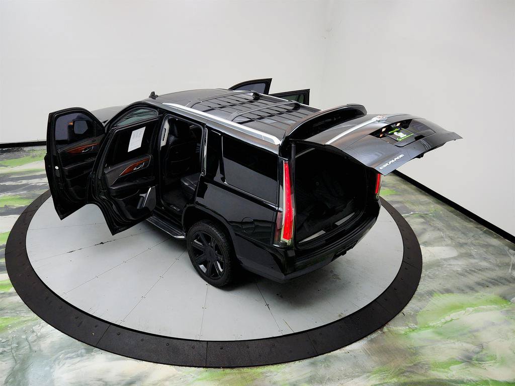 Used 2019 Cadillac Escalade Luxury AWD/4WD image 40