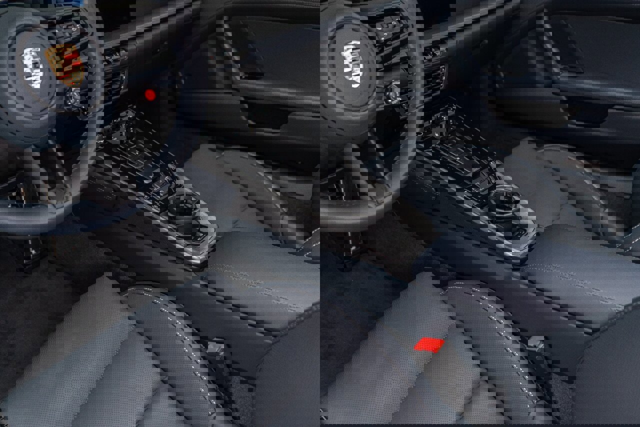 Used 2025 Porsche 911 Carrera w/ Premium Package image 69