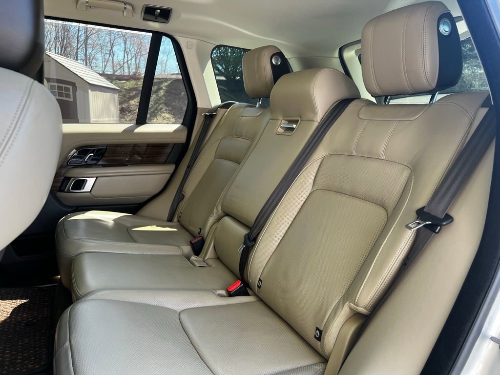 Used 2019 Land Rover Range Rover HSE image 14