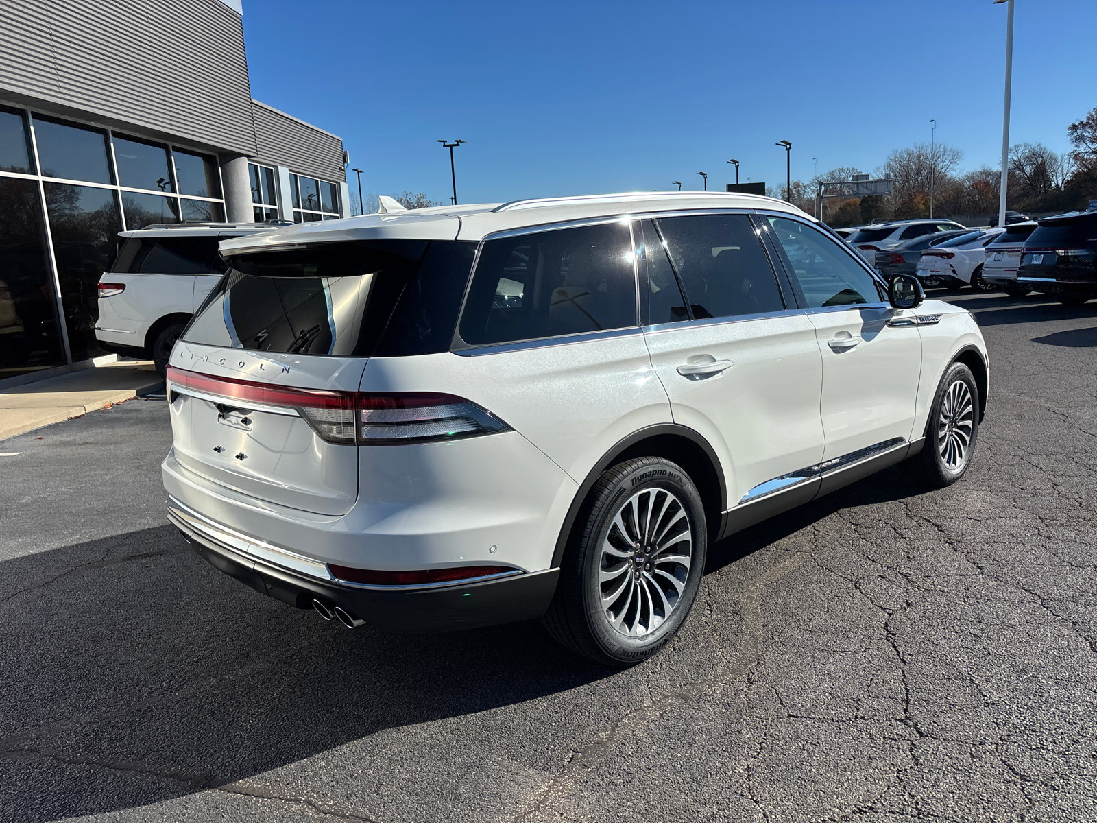 Certified 2022 Lincoln Aviator Reserve w/ Equipment Group 201A image 7