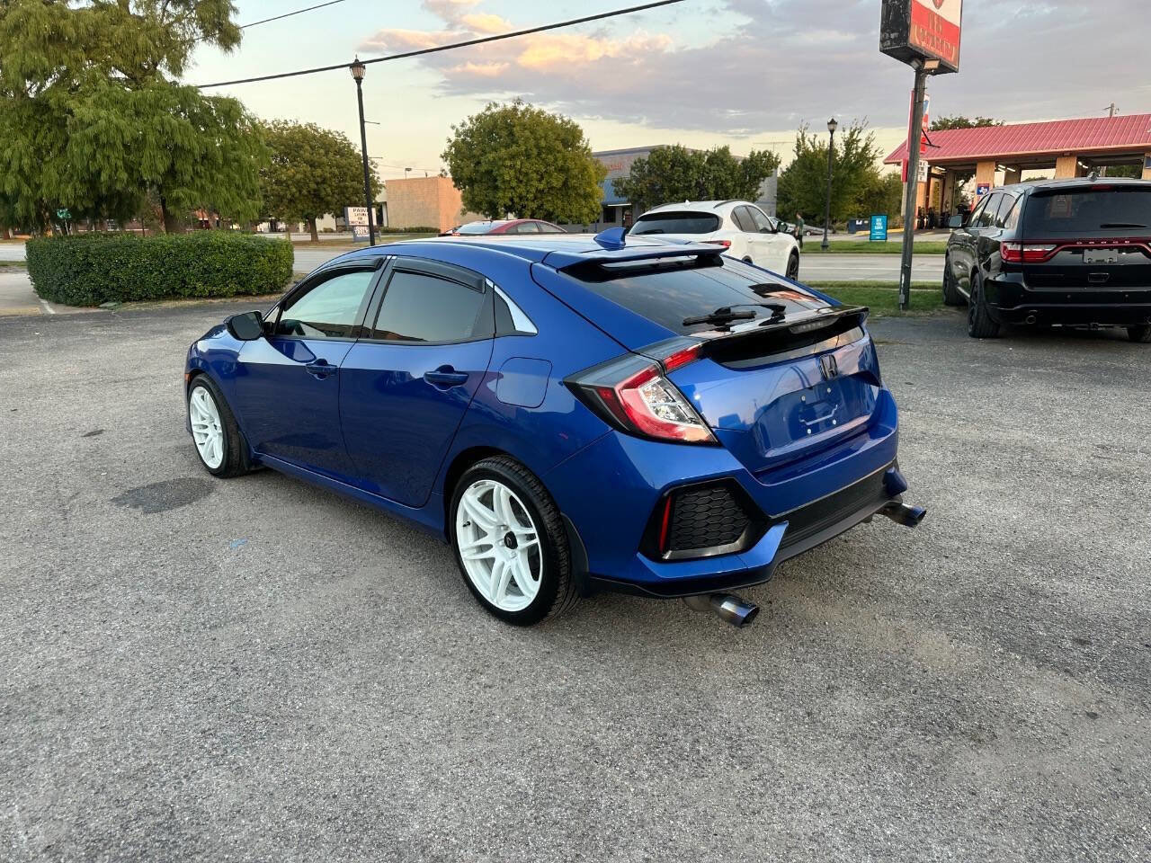 Used 2019 Honda Civic EX image 7