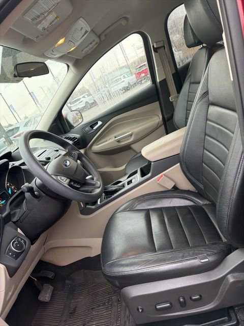 Used 2017 Ford Escape SE image 11