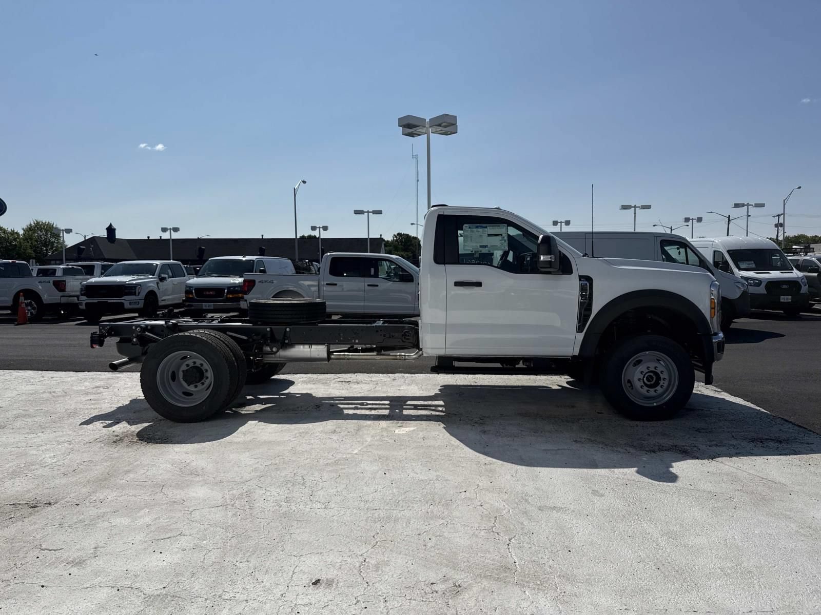 New 2026 Ford F600 4x4 Regular Cab Super Duty w/ XL Chrome Package image 2