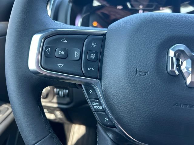 Used 2025 RAM 1500 Big Horn AWD/4WD image 24