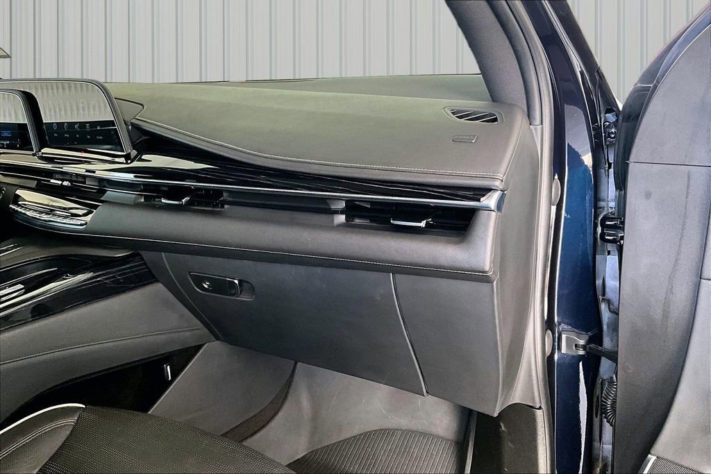 Used 2023 Cadillac Escalade ESV Sport w/ Touring Package AWD/4WD image 12