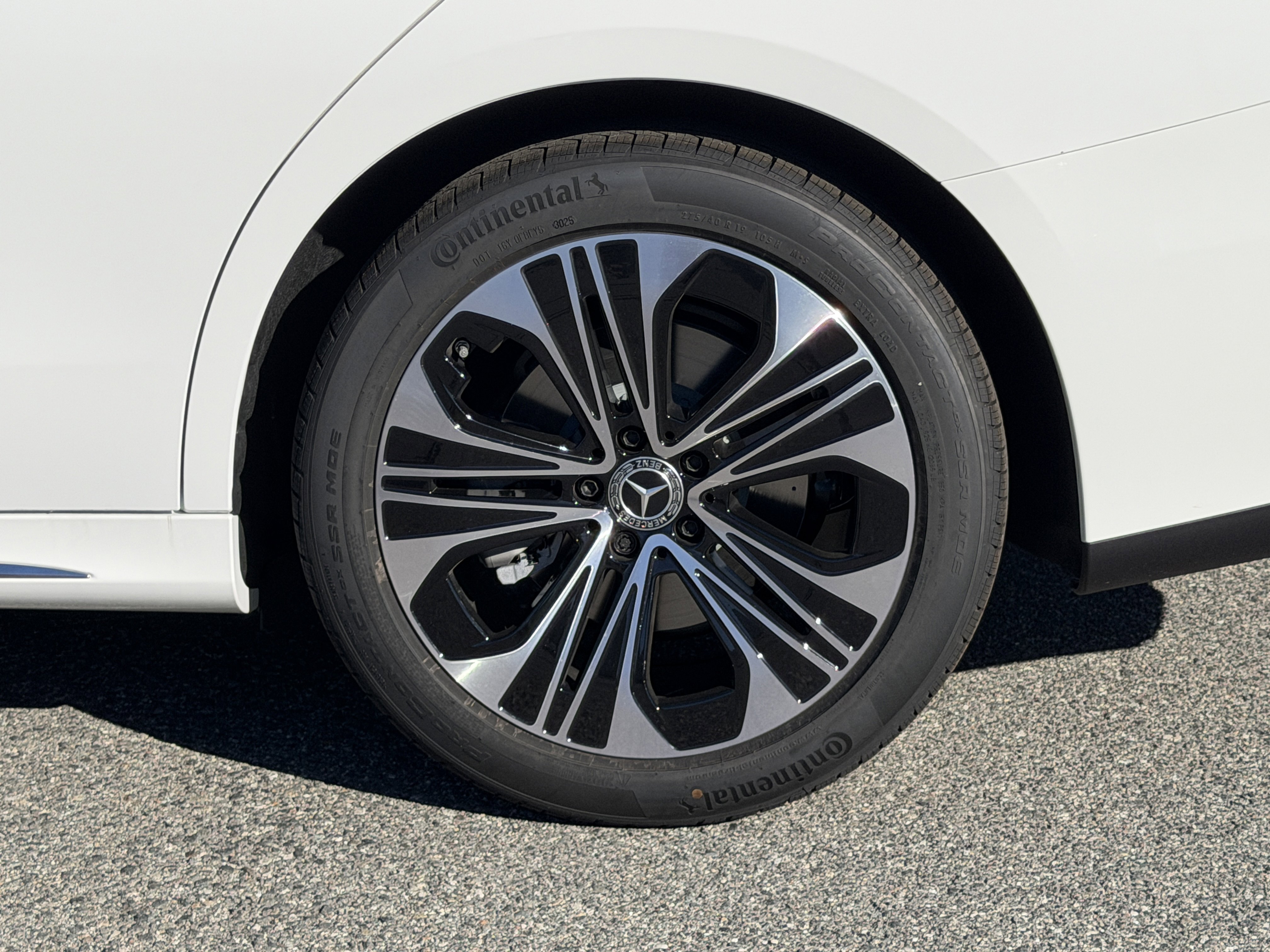 New 2026 Mercedes-Benz E 350 4MATIC Sedan image 15