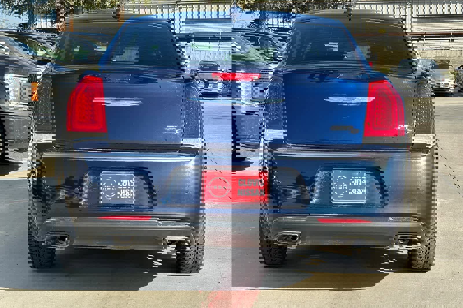 Used 2016 Chrysler 300 C Platinum w/ Safetytec Plus Group image 8