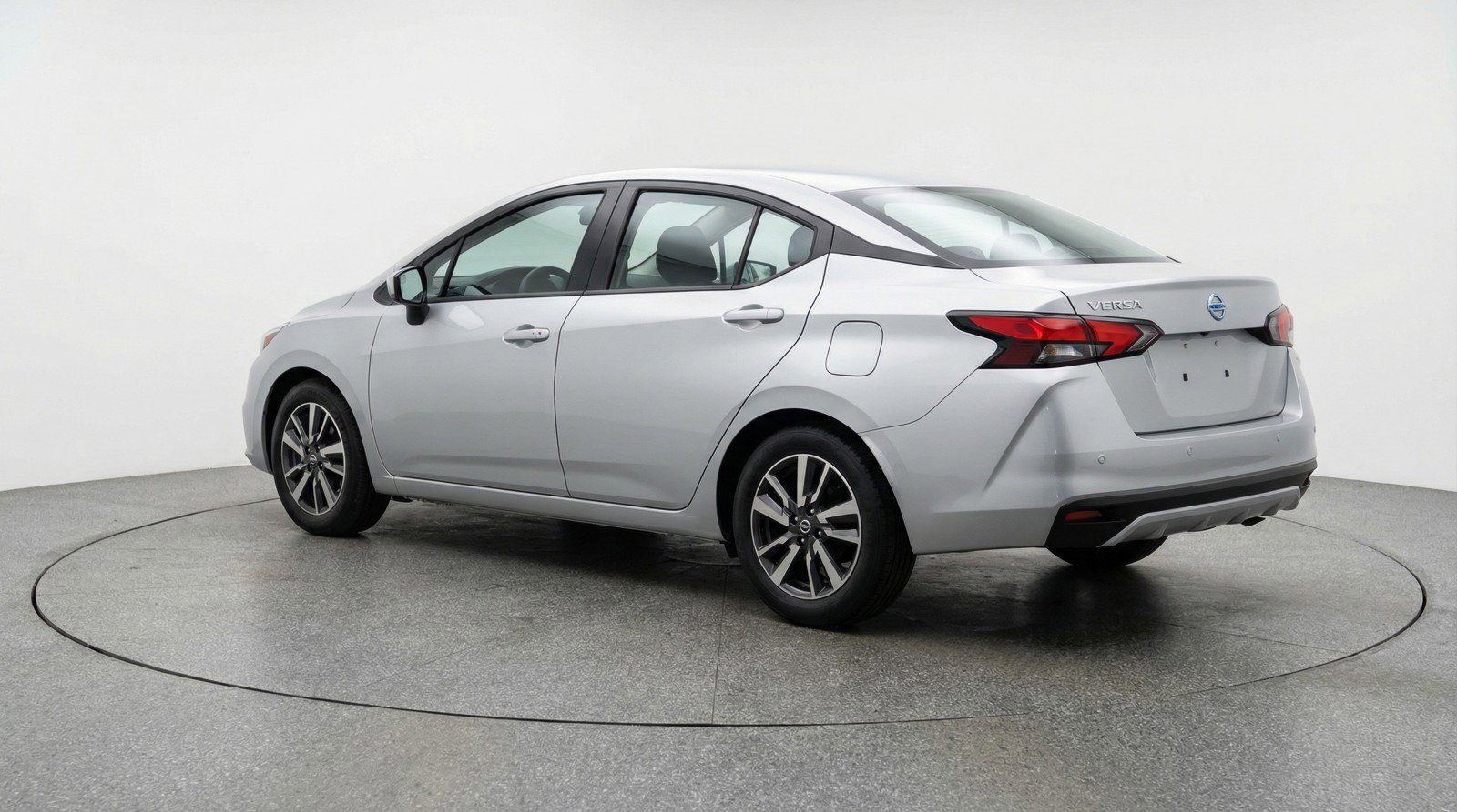 Used 2025 Nissan Versa SV FWD image 6