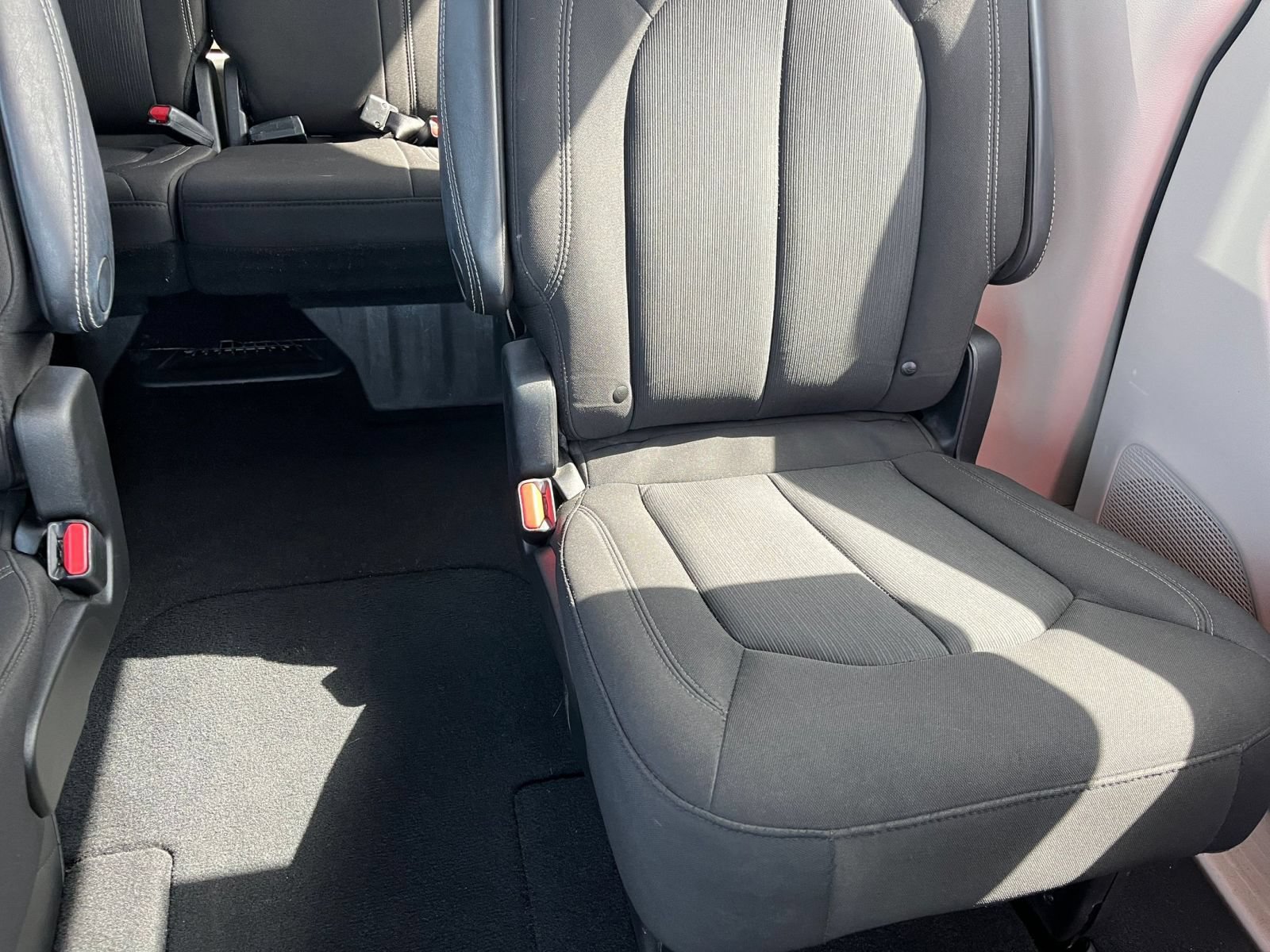 Used 2023 Chrysler Voyager LX FWD image 39