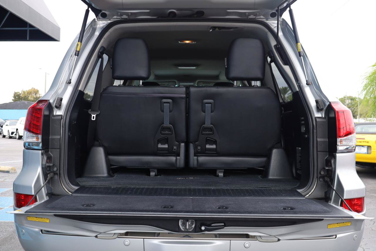 Used 2013 Lexus LX 570 4WD image 15