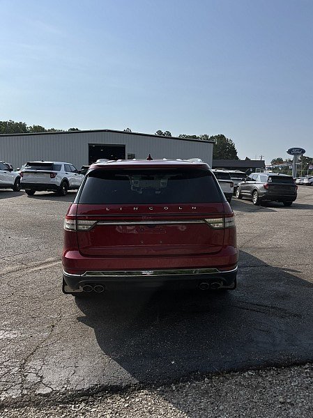 Used 2020 Lincoln Aviator Reserve w/ Equipment Group 202A AWD/4WD image 6