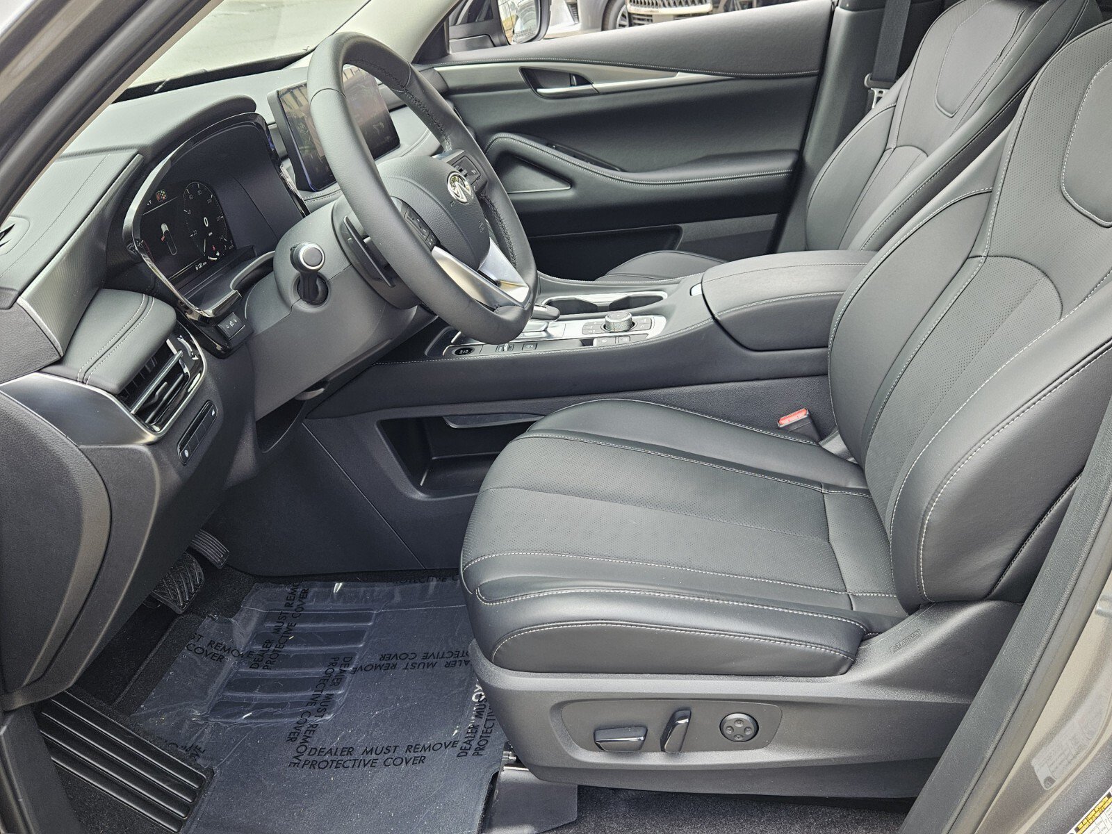 Certified 2026 INFINITI QX60 Pure w/ Cargo Package FWD image 15
