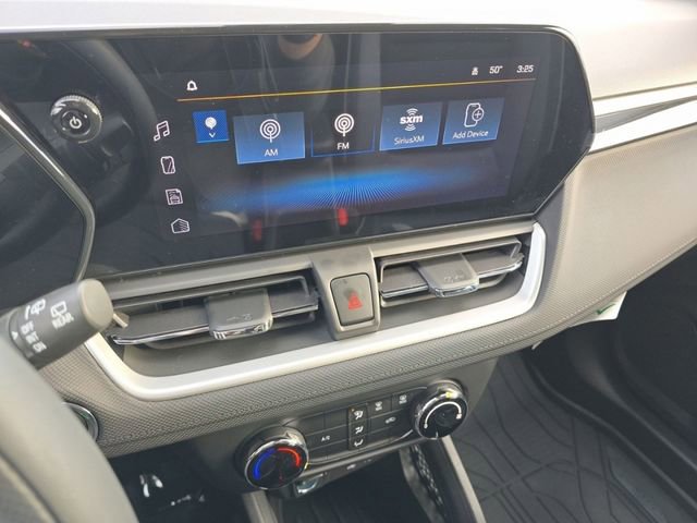 Used 2025 Chevrolet TrailBlazer LS w/ LS Convenience Package FWD image 4