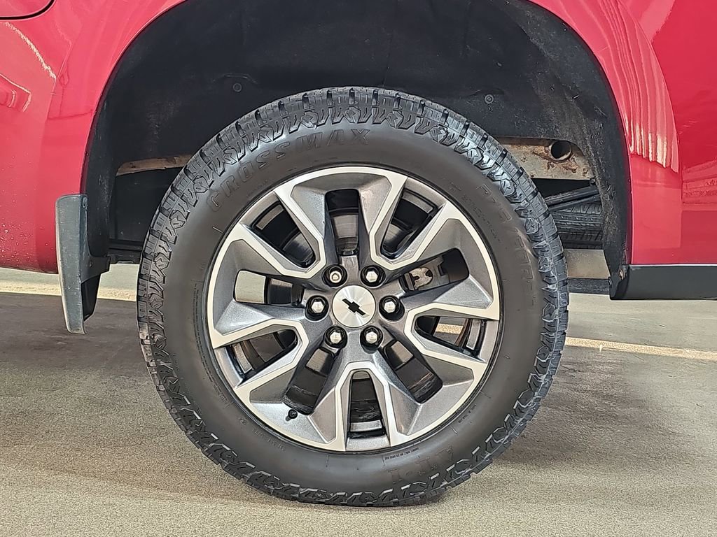 Certified 2021 Chevrolet Silverado 1500 RST AWD/4WD image 37