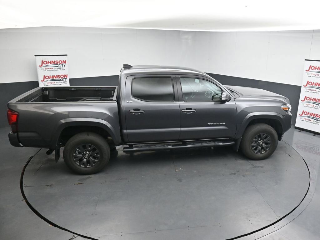 Used 2023 Toyota Tacoma SR5 AWD/4WD image 31