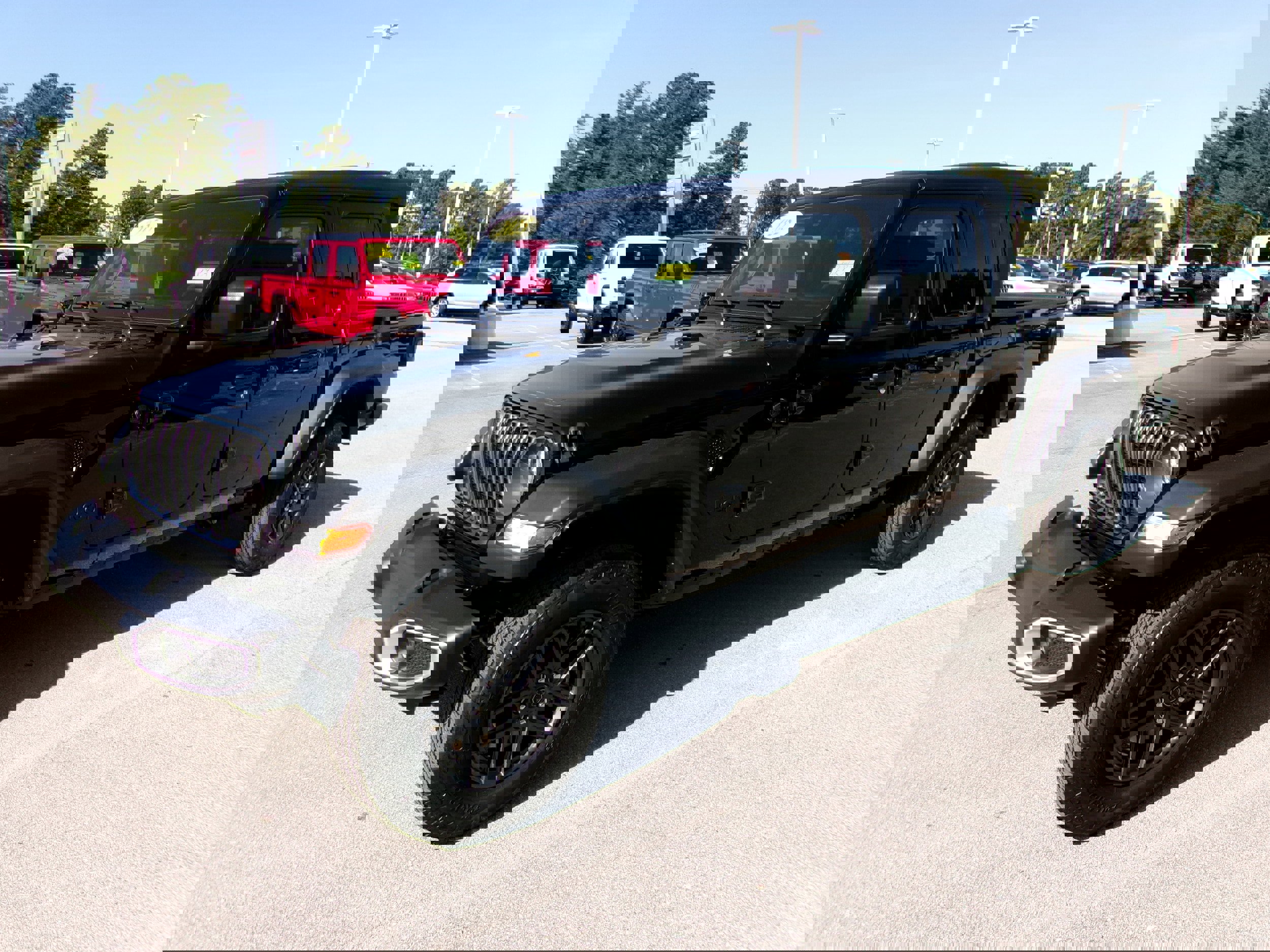 New 2025 Jeep Gladiator Sport image 2