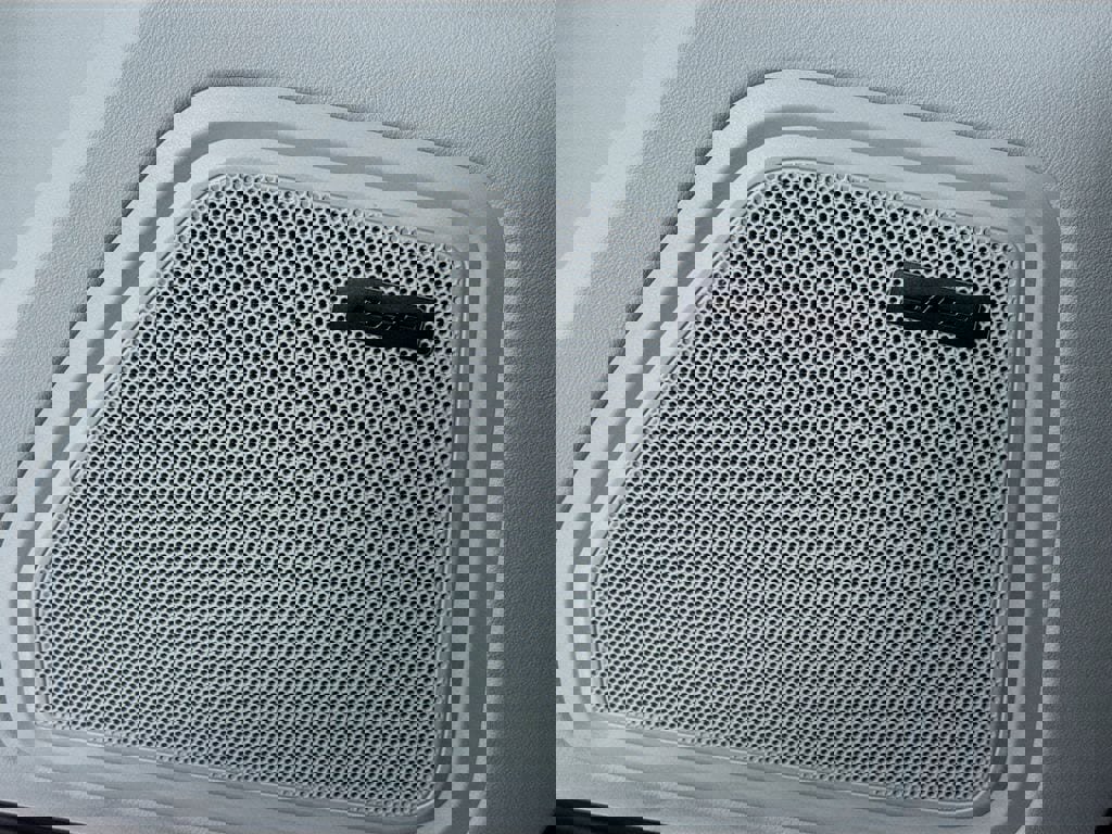 New 2026 Porsche Macan Turbo image 12