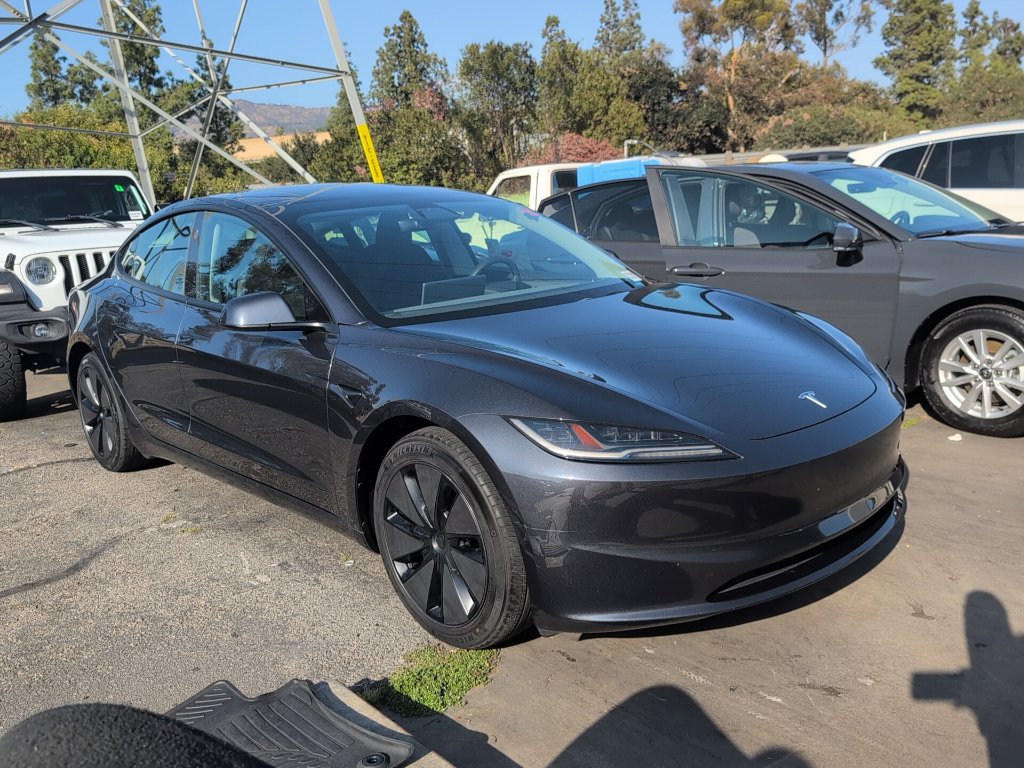 Used 2024 Tesla Model 3 Standard Range RWD image 1