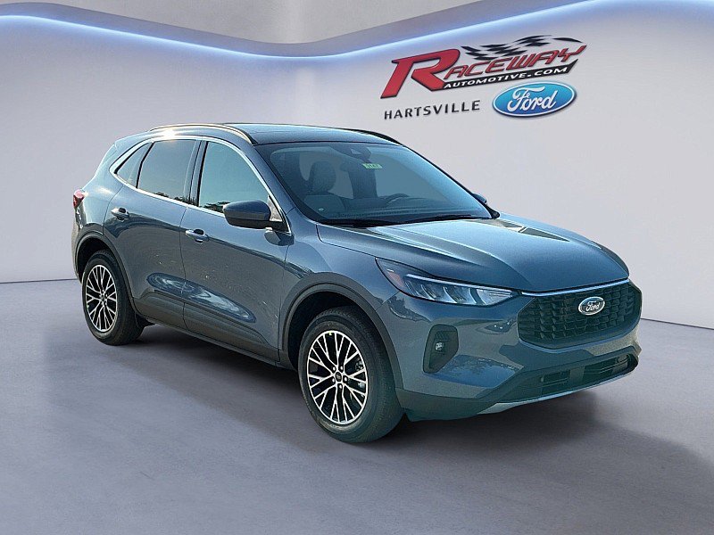 New 2026 Ford Escape SE w/ Class II Trailer Tow Package FWD image 26