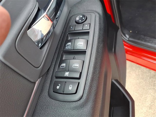 Used 2024 RAM 1500 Classic SLT image 21