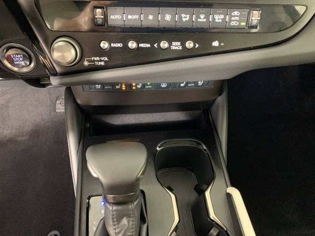 Used 2025 Lexus ES 350 Ultra Luxury w/ Accessory Package (Z2) image 29