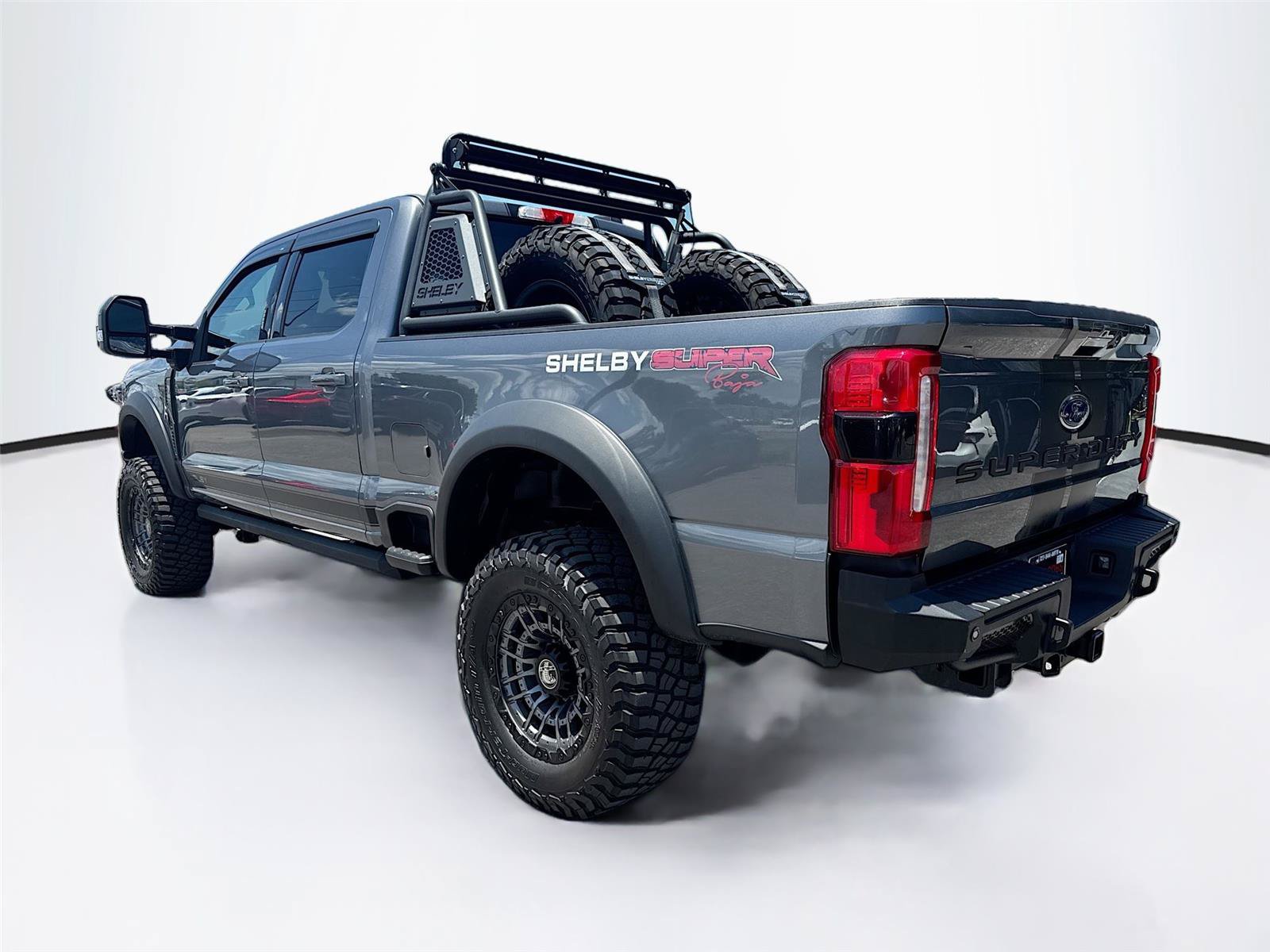 Used 2024 Ford F250 Lariat w/ Lariat Ultimate Package AWD/4WD image 3