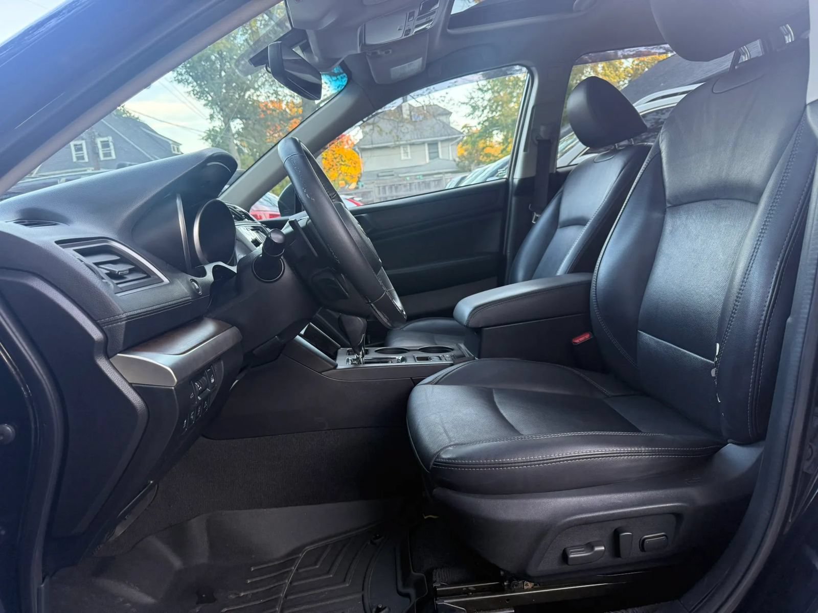 Used 2018 Subaru Outback 2.5i Limited AWD/4WD image 8