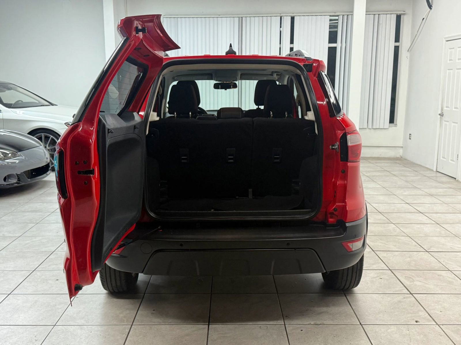 Used 2020 Ford EcoSport SE image 19