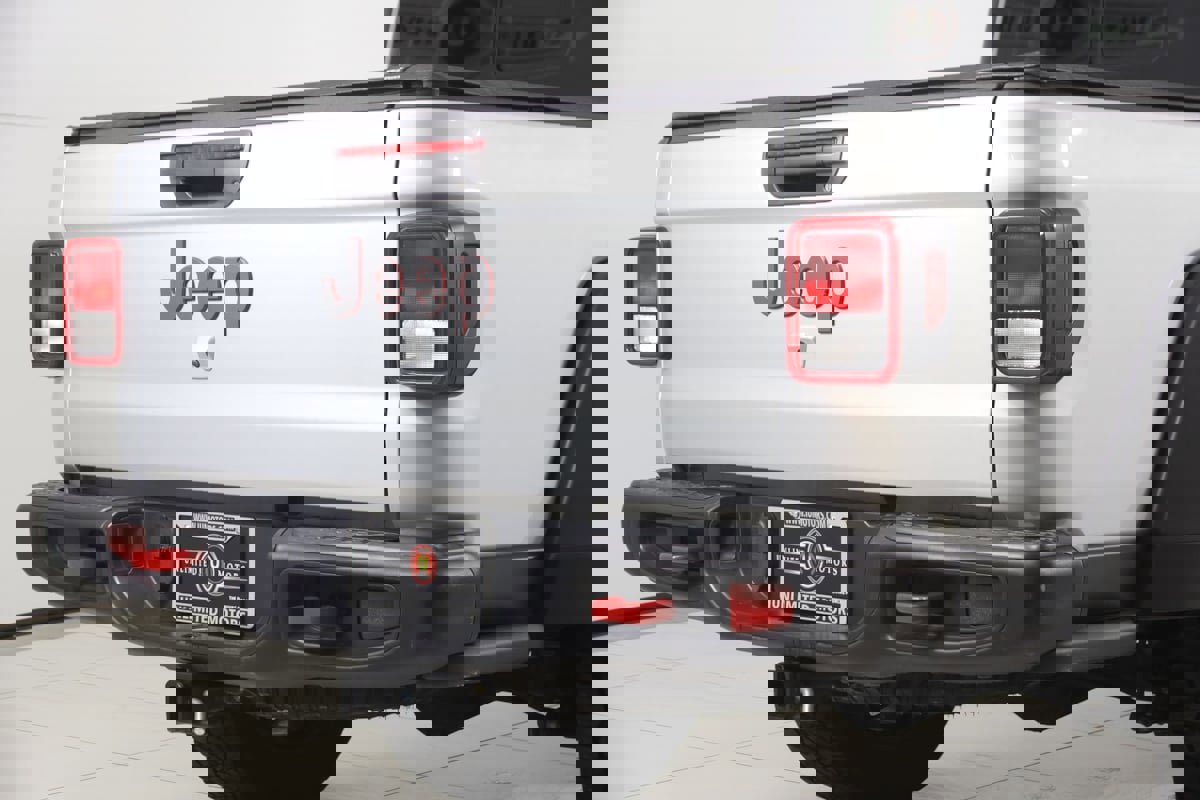 Used 2022 Jeep Gladiator Rubicon w/ Cold Weather Group image 42