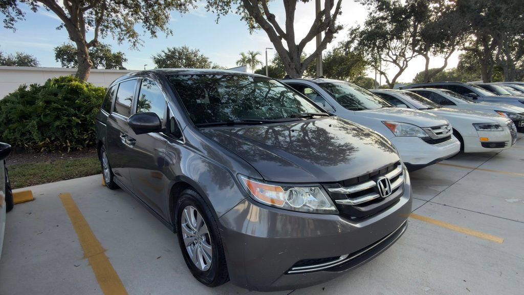 Used 2016 Honda Odyssey SE image 4