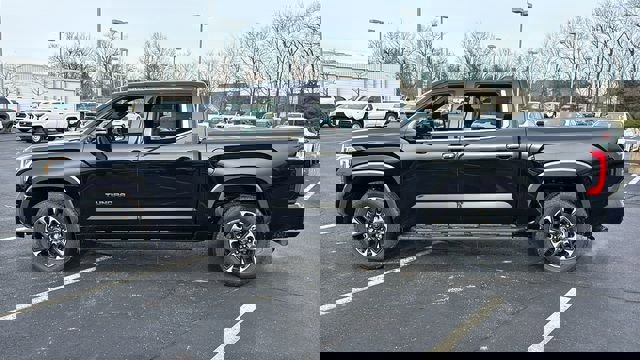 New 2026 Toyota Tundra Limited image 4