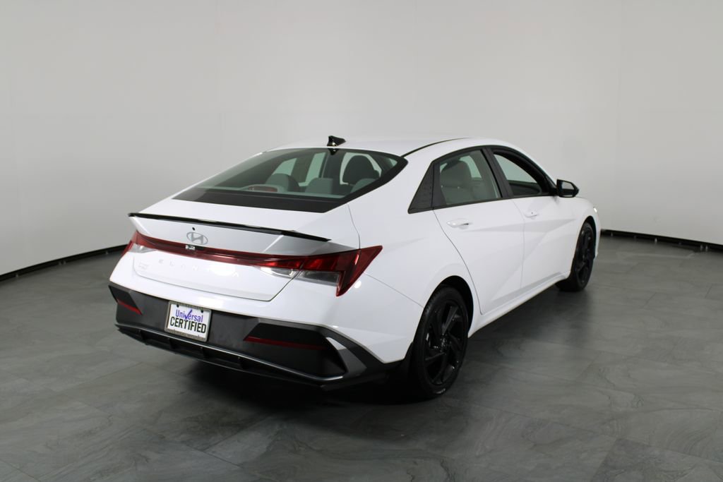 Used 2026 Hyundai Elantra Sport image 16