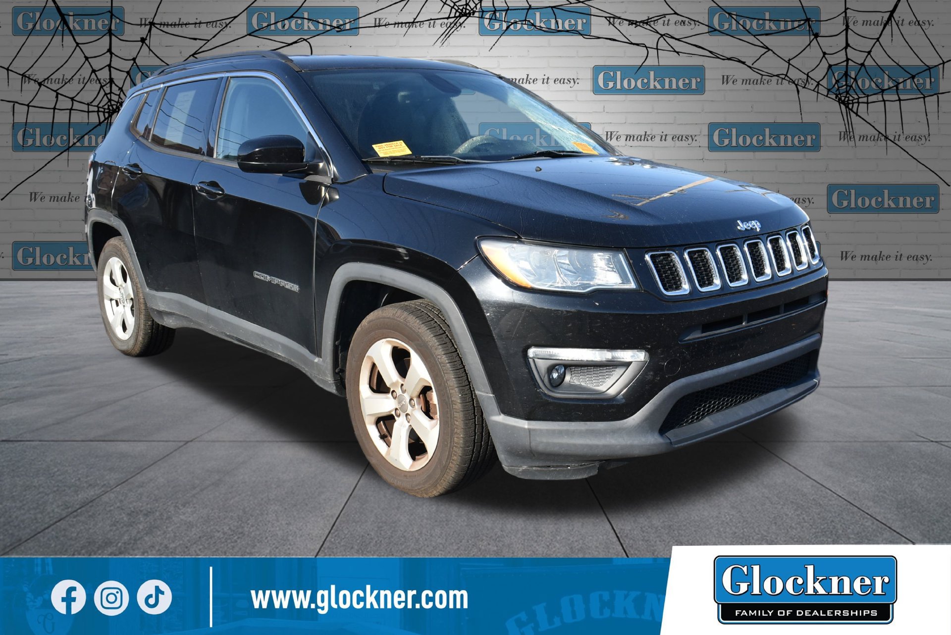 Used 2018 Jeep Compass Latitude w/ Popular Equipment Group FWD image 3