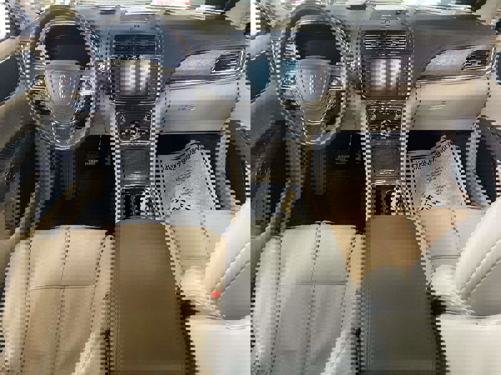 Used 2017 Lincoln Continental Reserve w/ Technology Package image 16