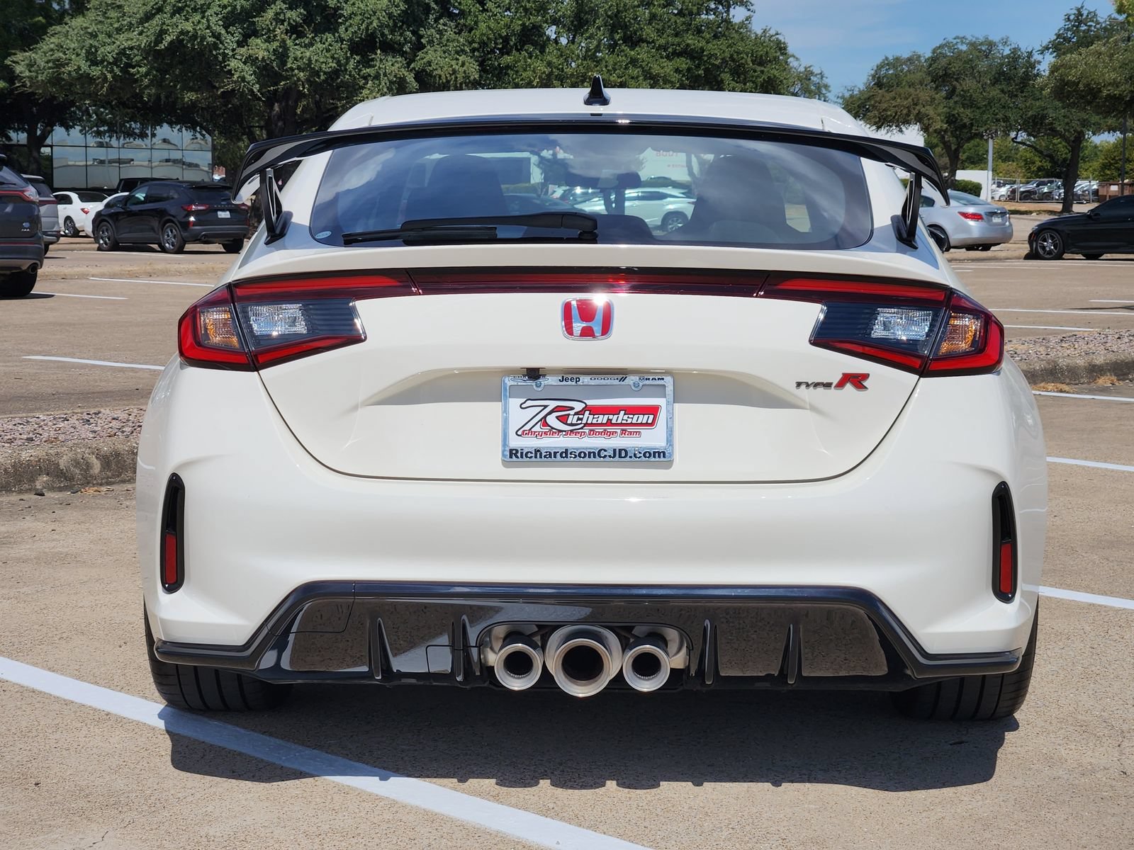 Used 2025 Honda Civic Type R image 5