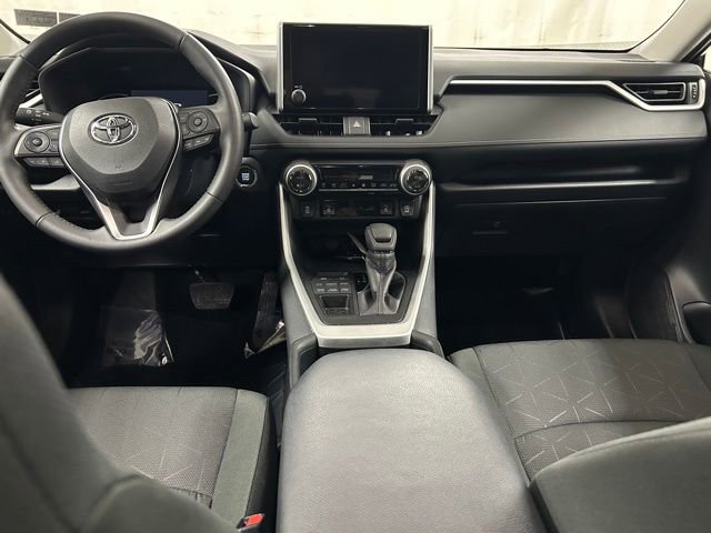 Used 2025 Toyota RAV4 XLE w/ Convenience Package image 16