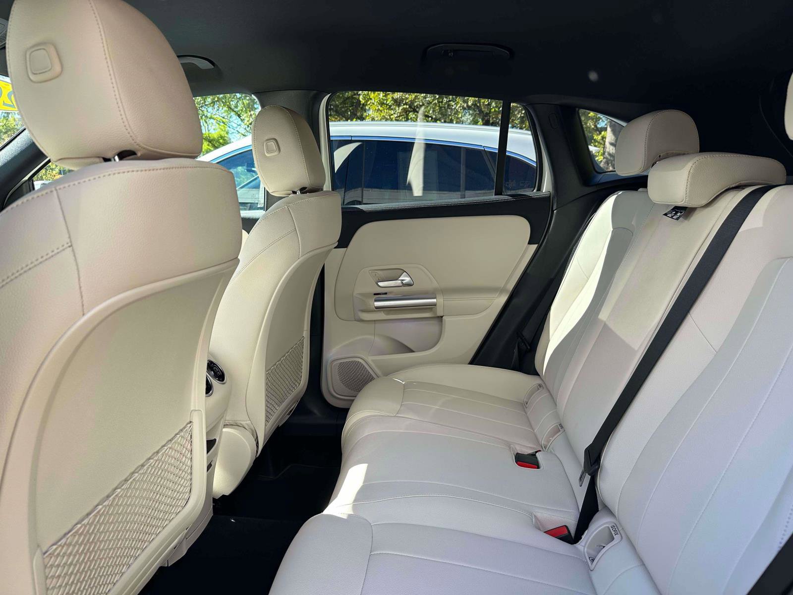 Certified 2025 Mercedes-Benz GLA 250 4MATIC image 9