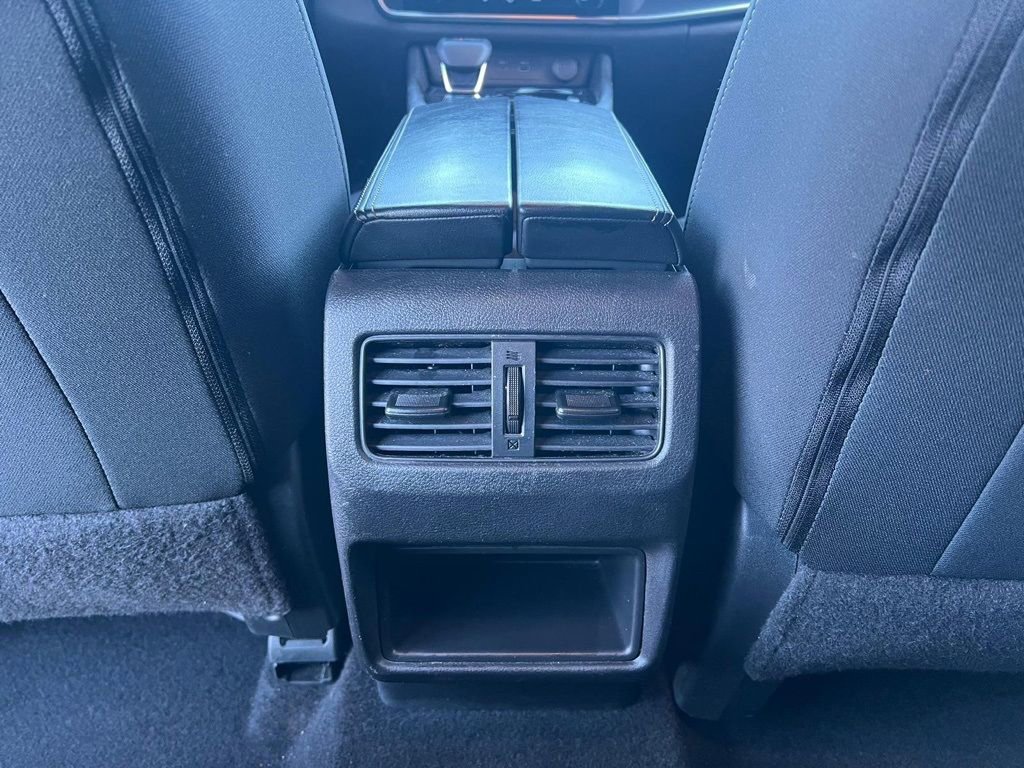 Used 2023 Nissan Rogue S image 25