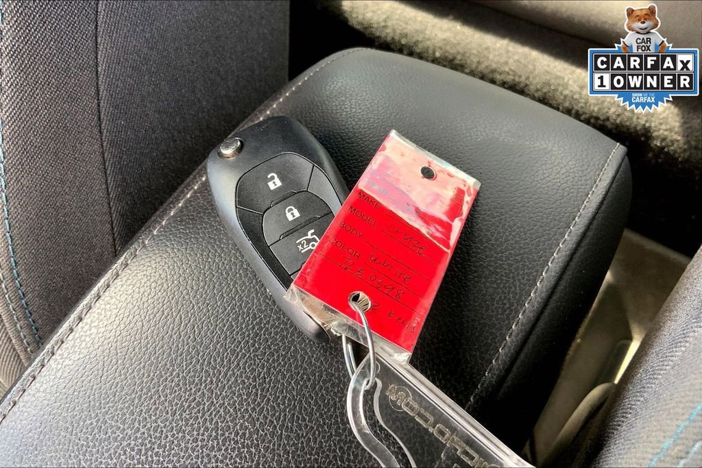 Used 2018 Chevrolet Cruze LT w/ Redline Edition image 12