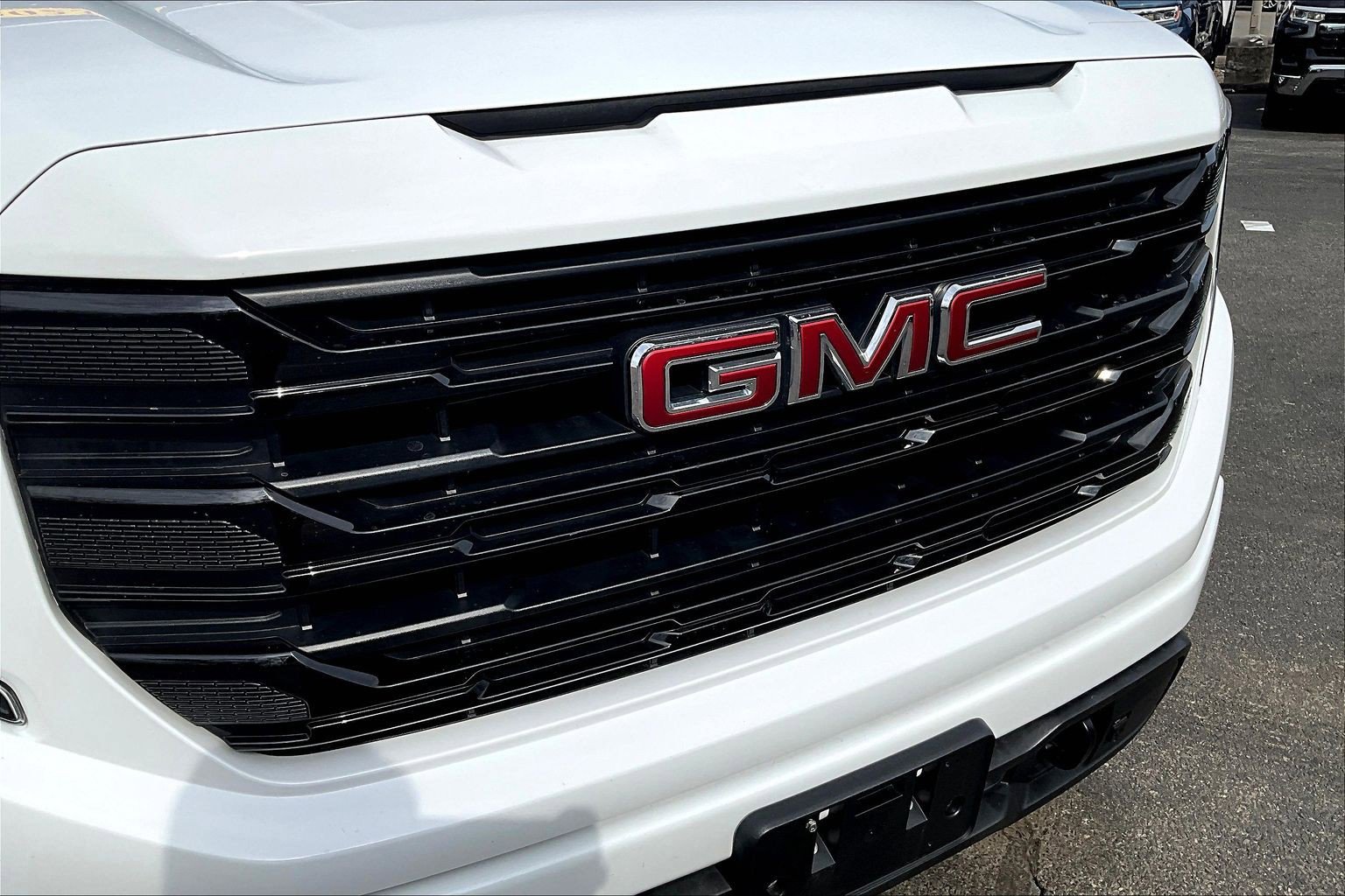 Used 2023 GMC Sierra 1500 Elevation image 24