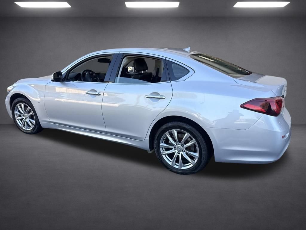 Used 2019 INFINITI Q70 Luxe AWD/4WD image 14
